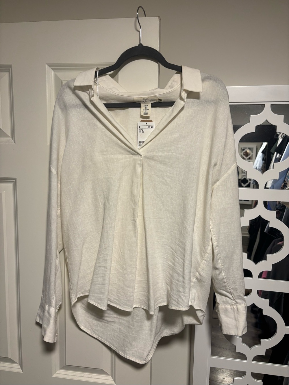 H&M L.O.G.G. Off-White Button-Down Collared Blouse